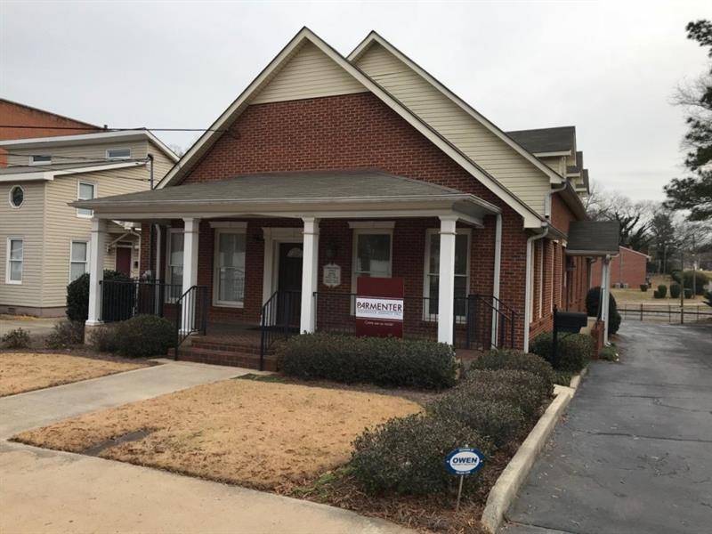 137 Erwin Street - Photo 1
