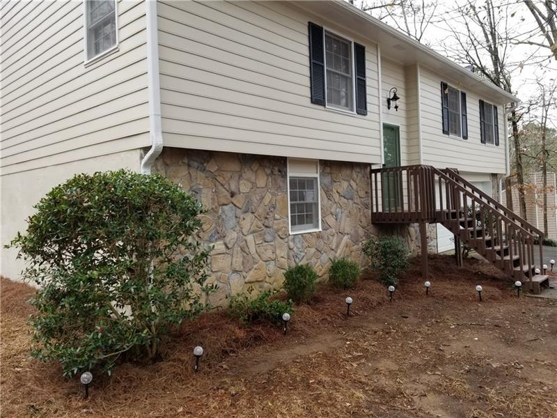 5733 Fieldstone Drive - Photo 1