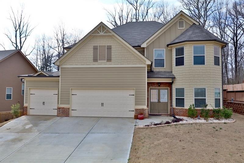 4870 Belcrest Way - Photo 1
