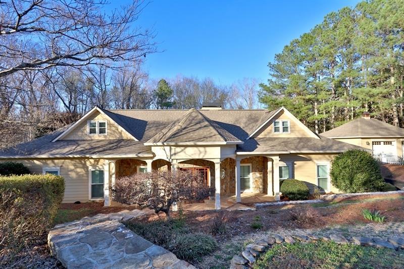 1010 Little River Way - Photo 1