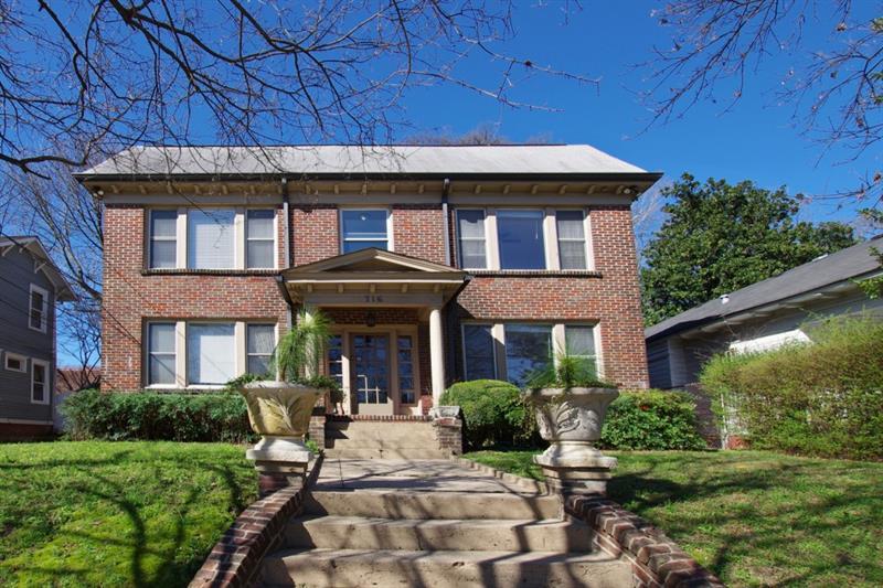 716 Lakeview Avenue - Photo 1