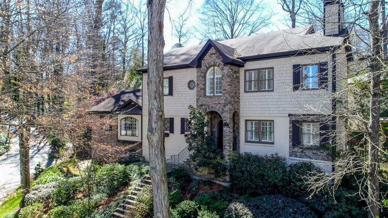 701 Mountain Drive - Photo 1