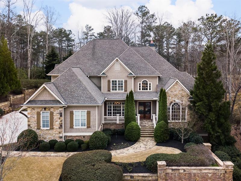 1025 Balmoral Lane - Photo 1