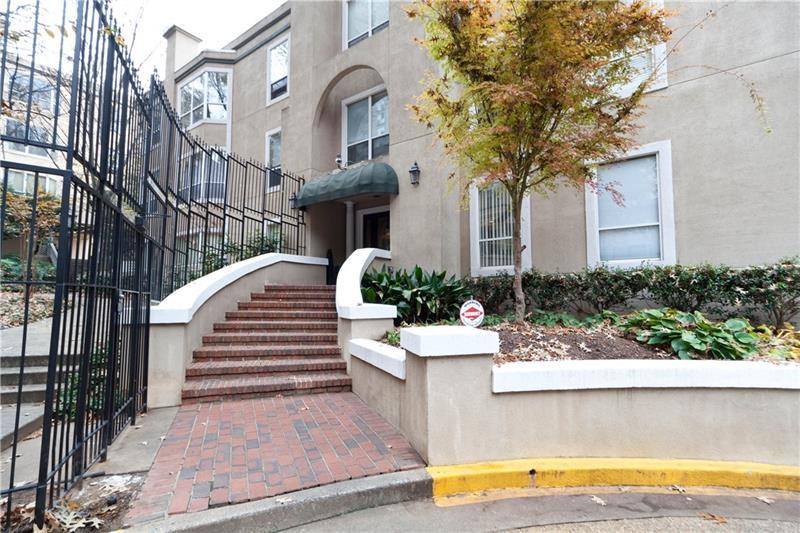 244 13th Street - Photo 1