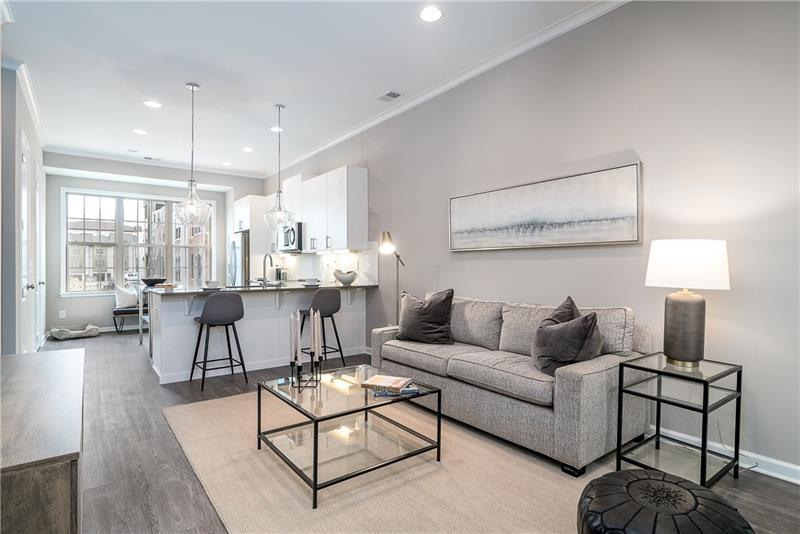 627 Broadview Place - Photo 1