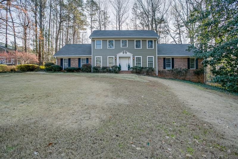 2619 Gleneagles Drive - Photo 1