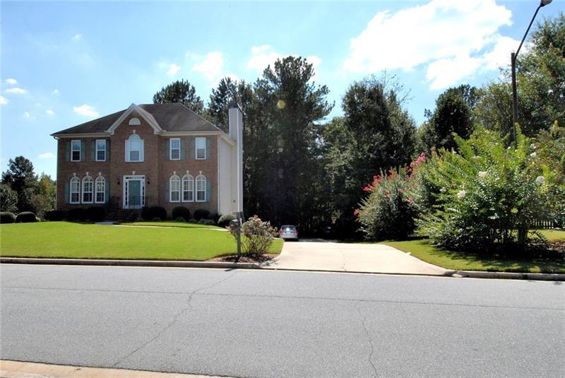 3301 Mapleleaf Way - Photo 1