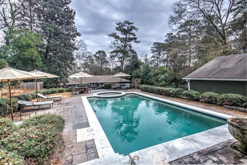 4916 Lake Forrest Drive - Photo 1