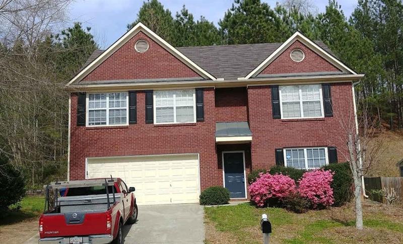 660 Castlebrooke Drive - Photo 1