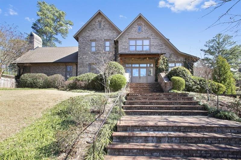 2424 Fairoaks Road - Photo 1