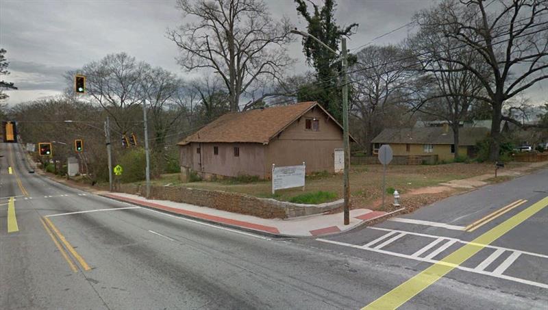 207 East Lake Terrace - Photo 1