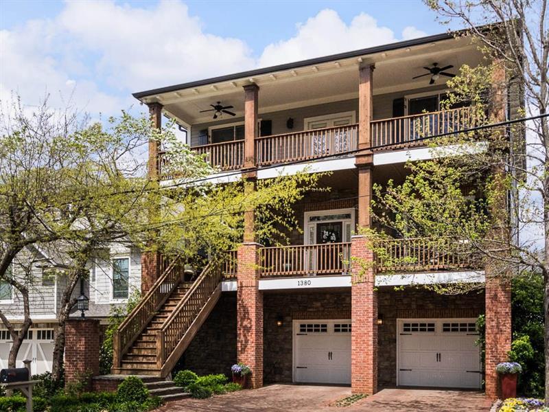 1380 Windsor Parkway - Photo 1