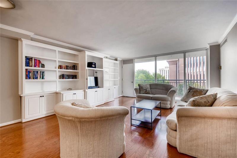 620 Peachtree Street - Photo 1