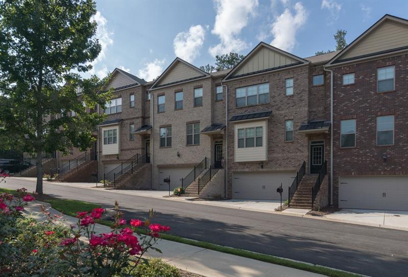 1020 Jardin Court - Photo 1