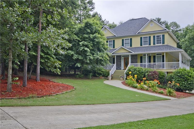 208 Ridgeview Court - Photo 1