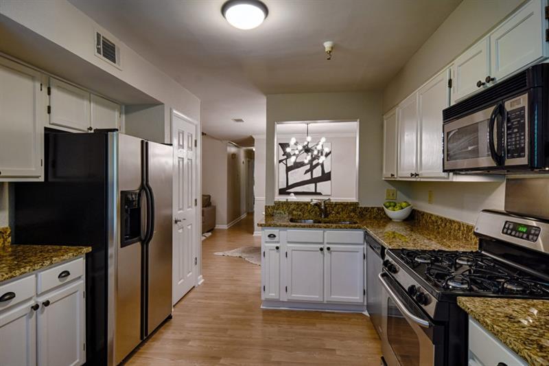 3980 Riverlook Parkway - Photo 1