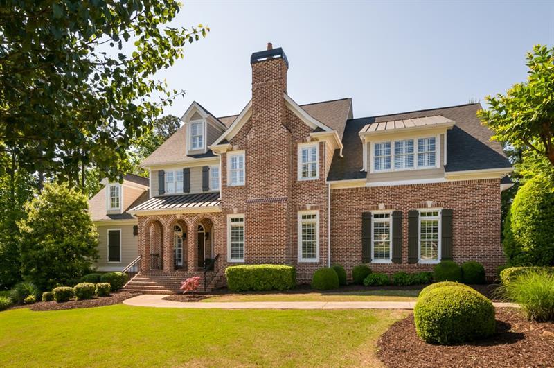 400 Gleneagle Terrace - Photo 1