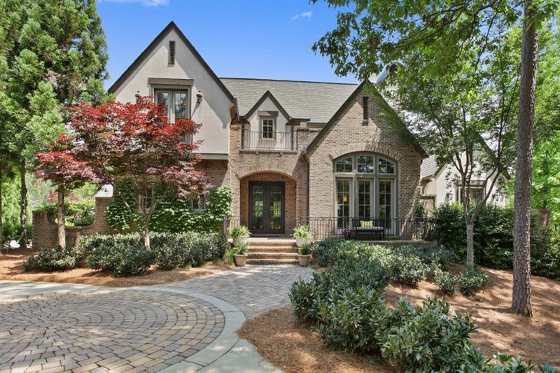 680 Trinity Place - Photo 1
