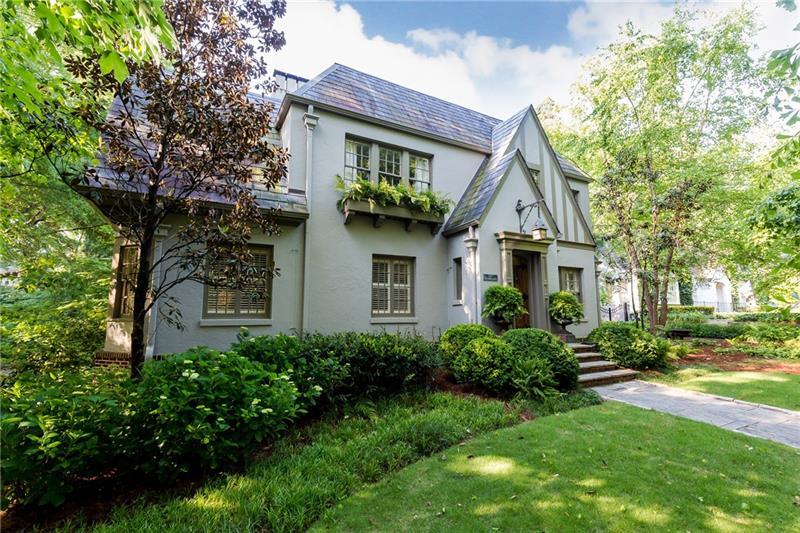 35 Wakefield Drive - Photo 1