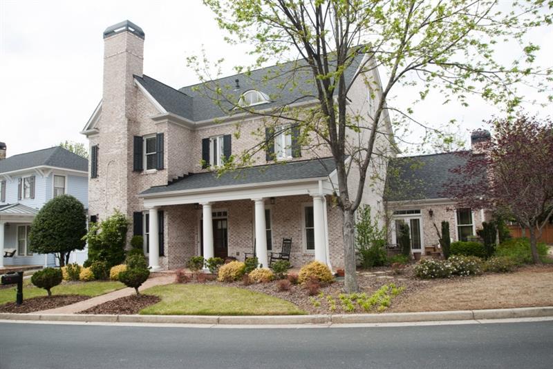 215 Scott Crossing - Photo 1
