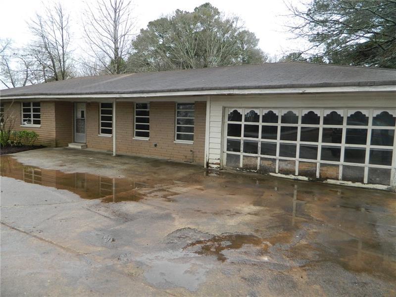 5892 Covington Highway - Photo 1