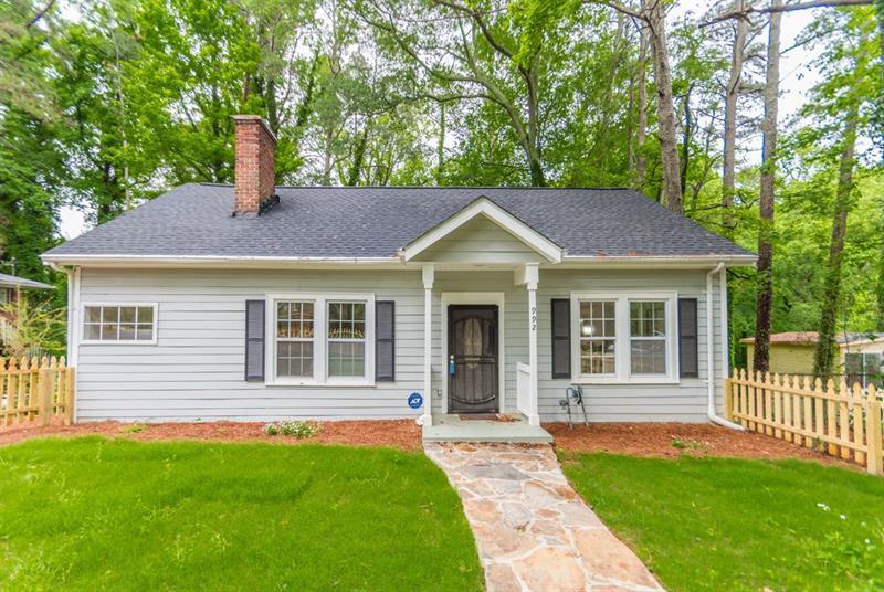 992 Westmont Road - Photo 1