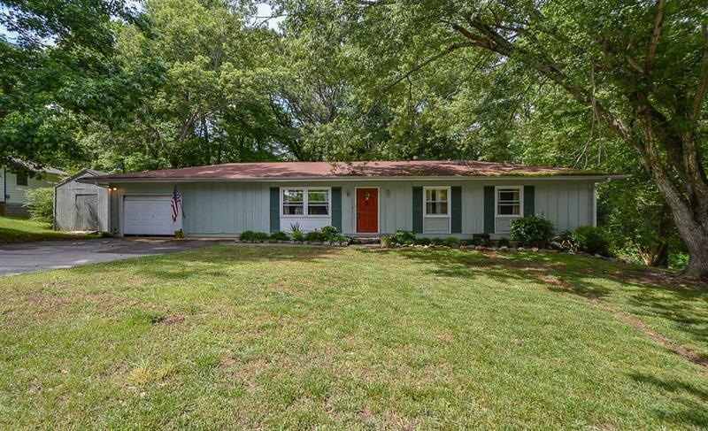 105 Woodglen Drive - Photo 1