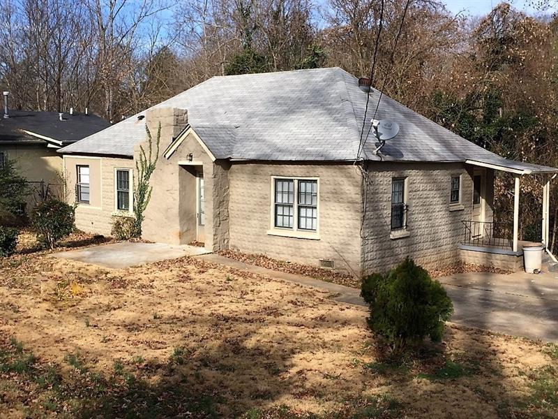 1812 Braeburn Circle - Photo 1
