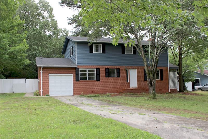 3203 Garden Lakes Boulevard - Photo 1