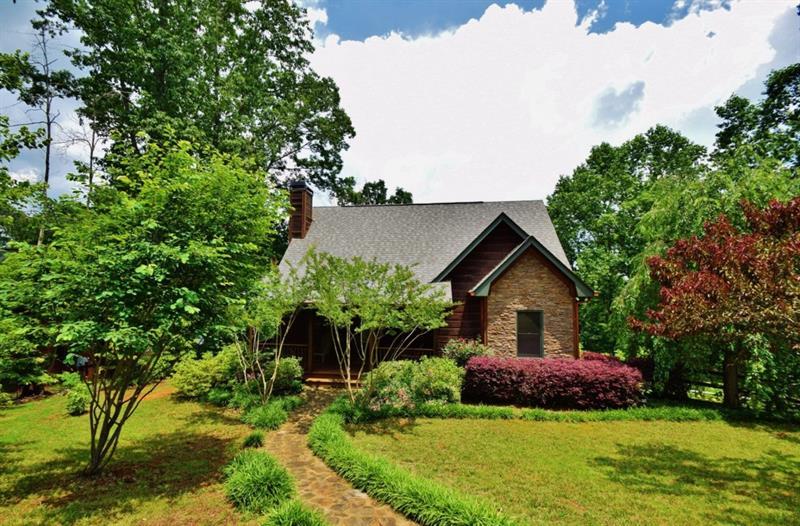 456 Noelle Lane - Photo 1
