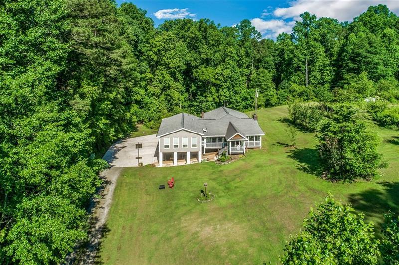 5915 Vaughn Road - Photo 1