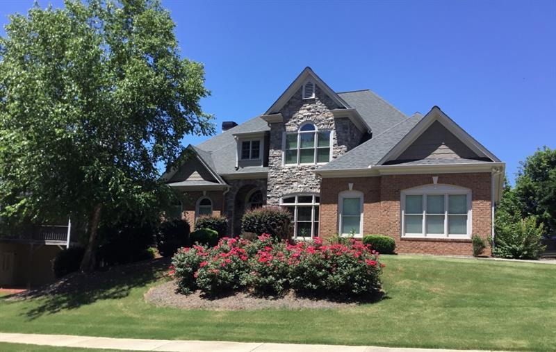 591 Highcrest Drive - Photo 1