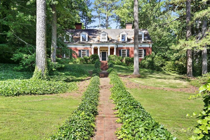 476 Bouldercrest Drive - Photo 1