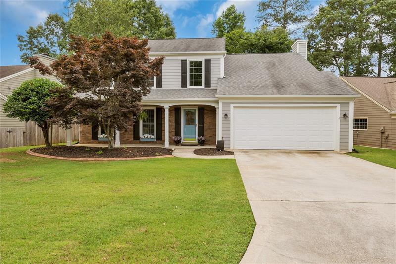 120 Thatching Lane - Photo 1