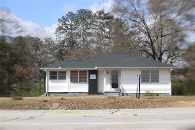 504 Dallas Road - Photo 1