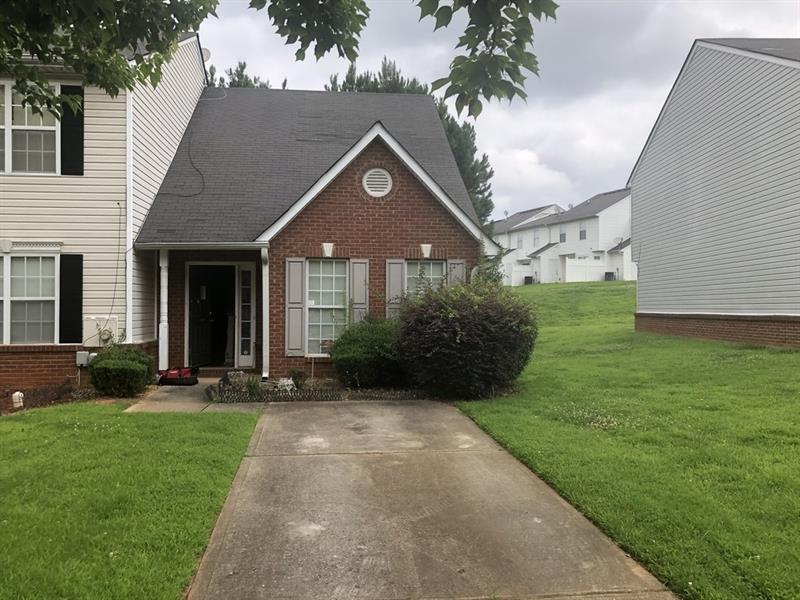 1341 Hollenbeck Lane - Photo 1