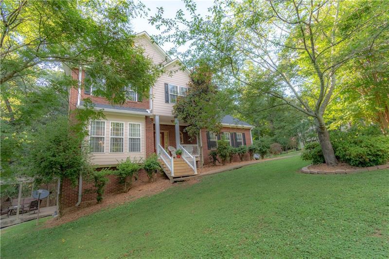 273 Thornwood Drive - Photo 1