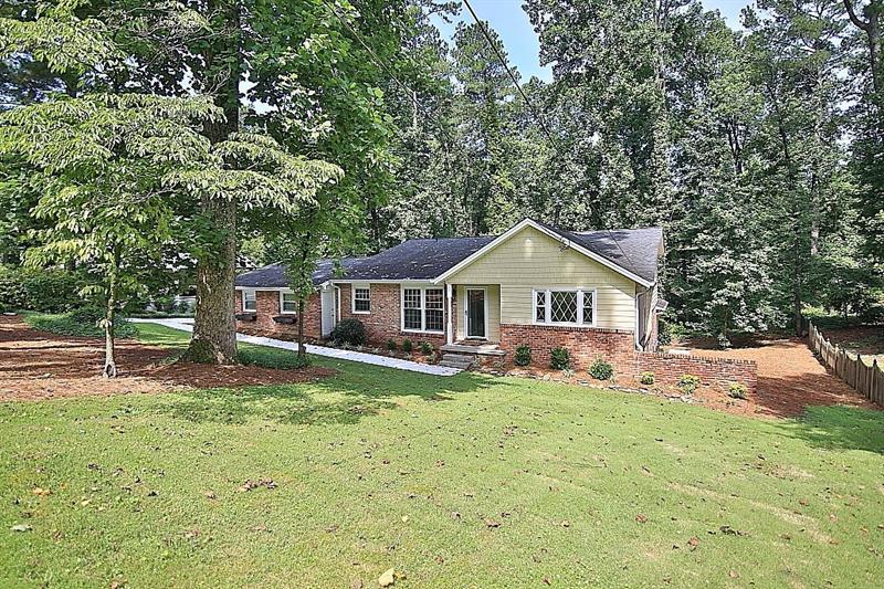 6690 Castleton Drive - Photo 1