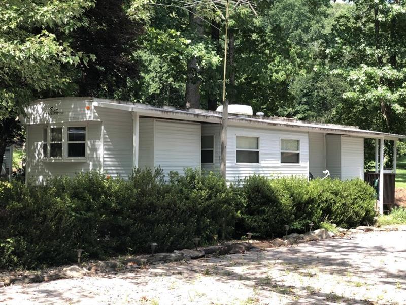 136 Creekview Drive - Photo 1
