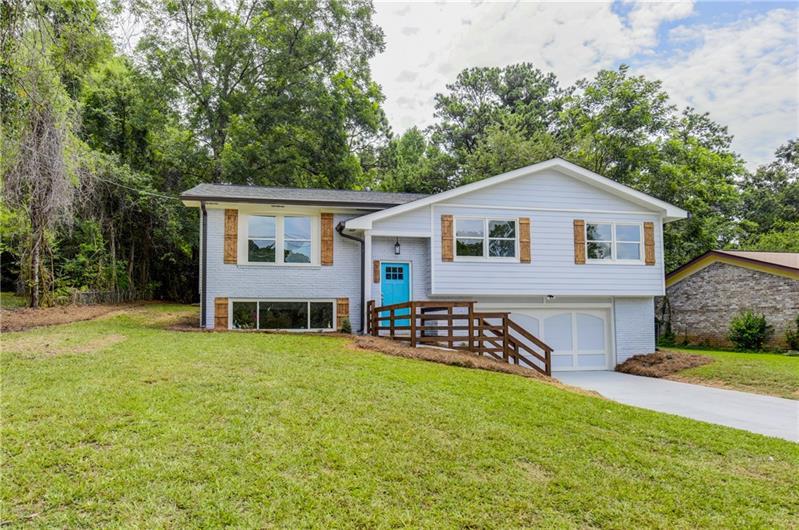 2256 Greenway Drive - Photo 1
