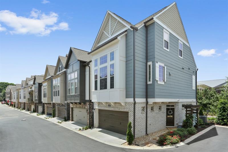 1000 Moorewood Lane - Photo 1