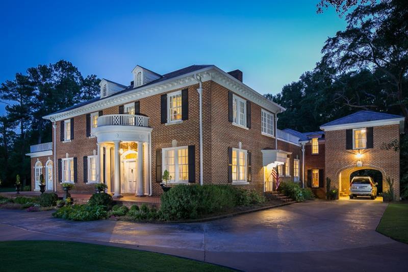 321 Broad Street - Photo 1