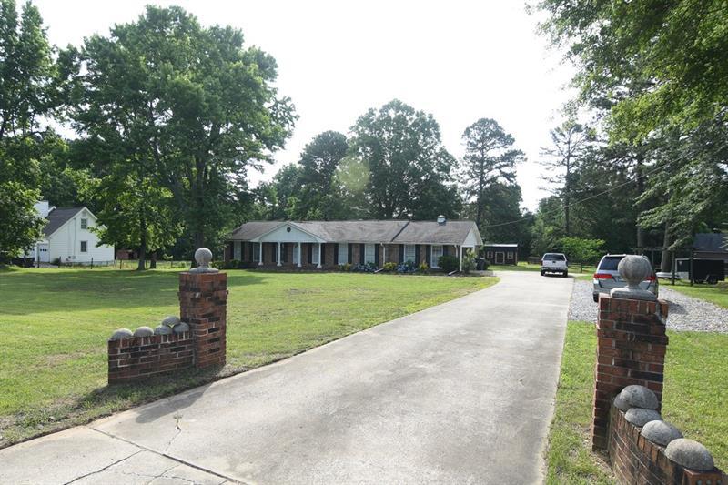 1575 Hwy 124 - Photo 1