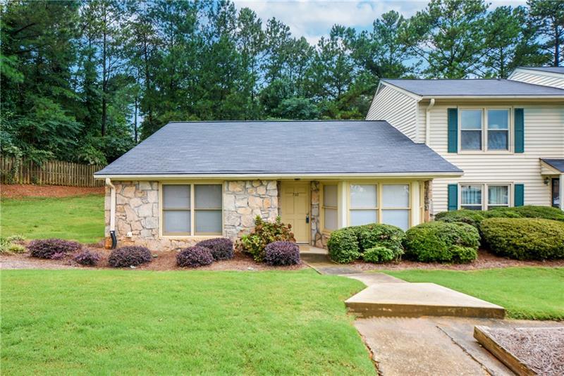 722 Longleaf Drive - Photo 1
