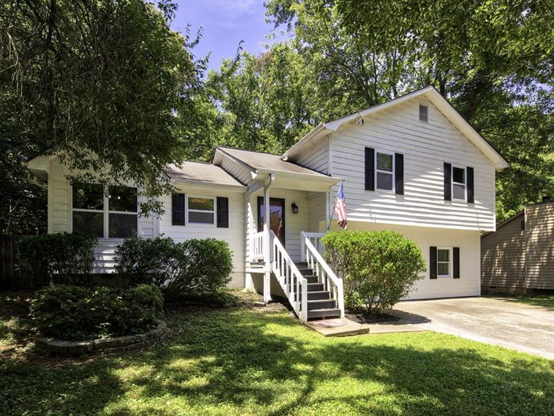 4050 Sumit Wood Drive - Photo 1