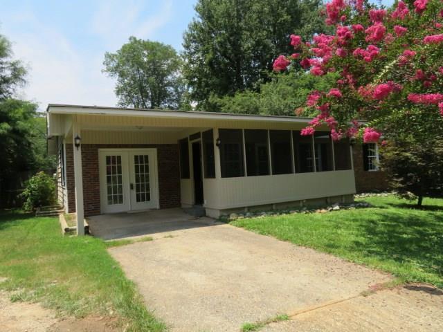 419 Valerie Circle - Photo 1