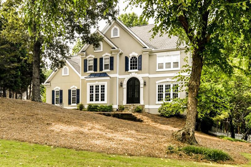 9785 Hunt Club Way - Photo 1