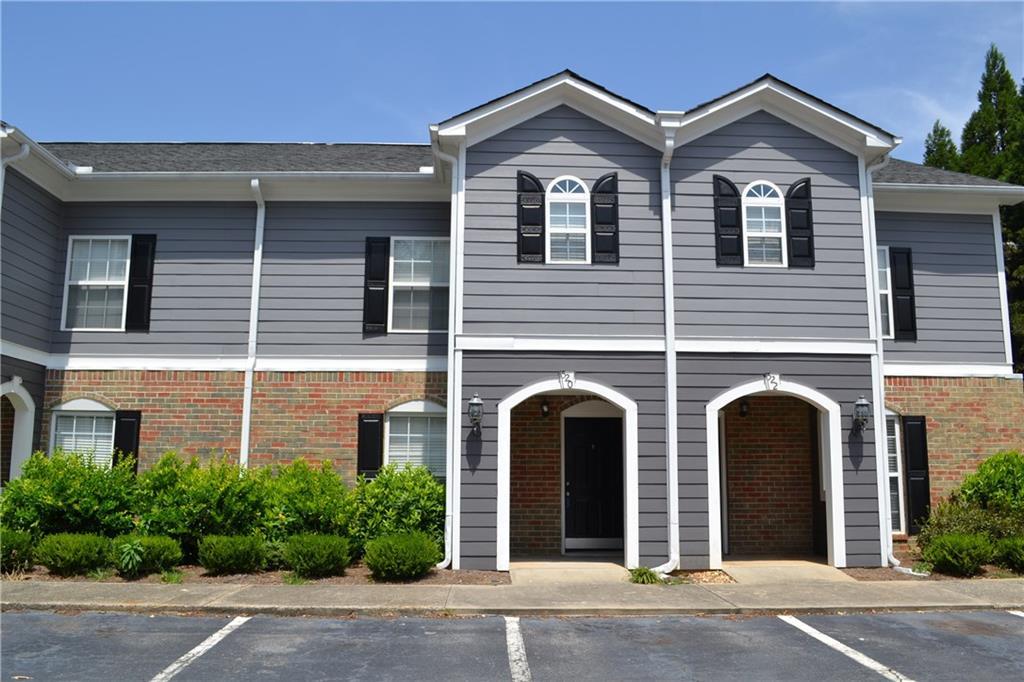 520 Summer Place - Photo 1