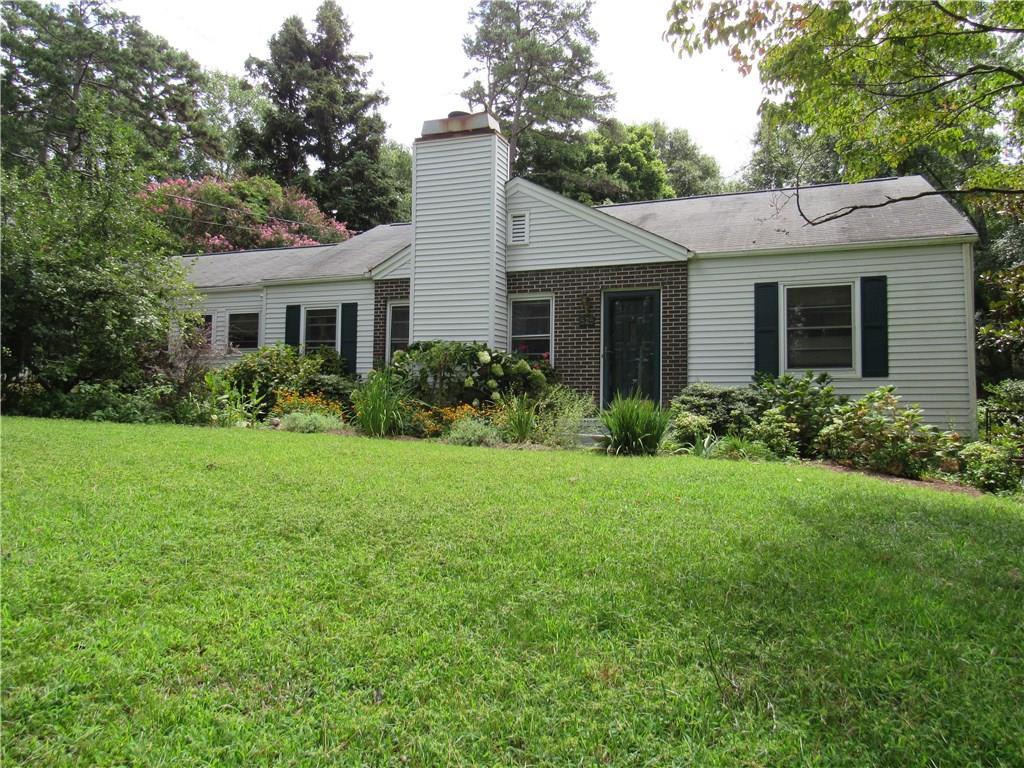 525 Stillwood Drive - Photo 1