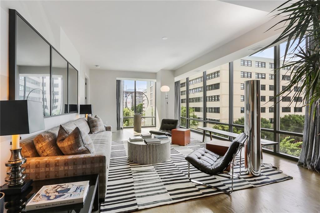 867 Peachtree Street - Photo 1